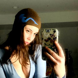 Social Media Model Ali R from United States Taking a Selfie