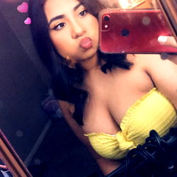 Alma, A Seductive OnlyFans Model