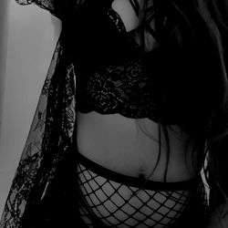 Annienectar - OnlyFans Model - Lingerie and Fishnet