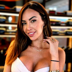 Selena Diaz - Onlyfans Model