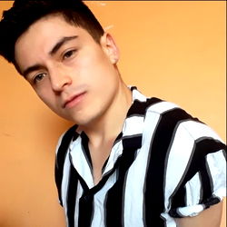 Alecfree - Black and White Striped Shirt Fashion Model