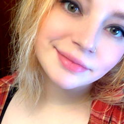 Abbey - An Ohio-Based Model Showcasing Her Stunning Looks