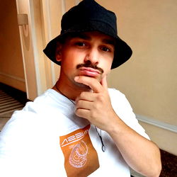 Aiitor_menta, a cool and stylish individual from Barcelona