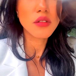 Bell's Latest Photo on Instagram