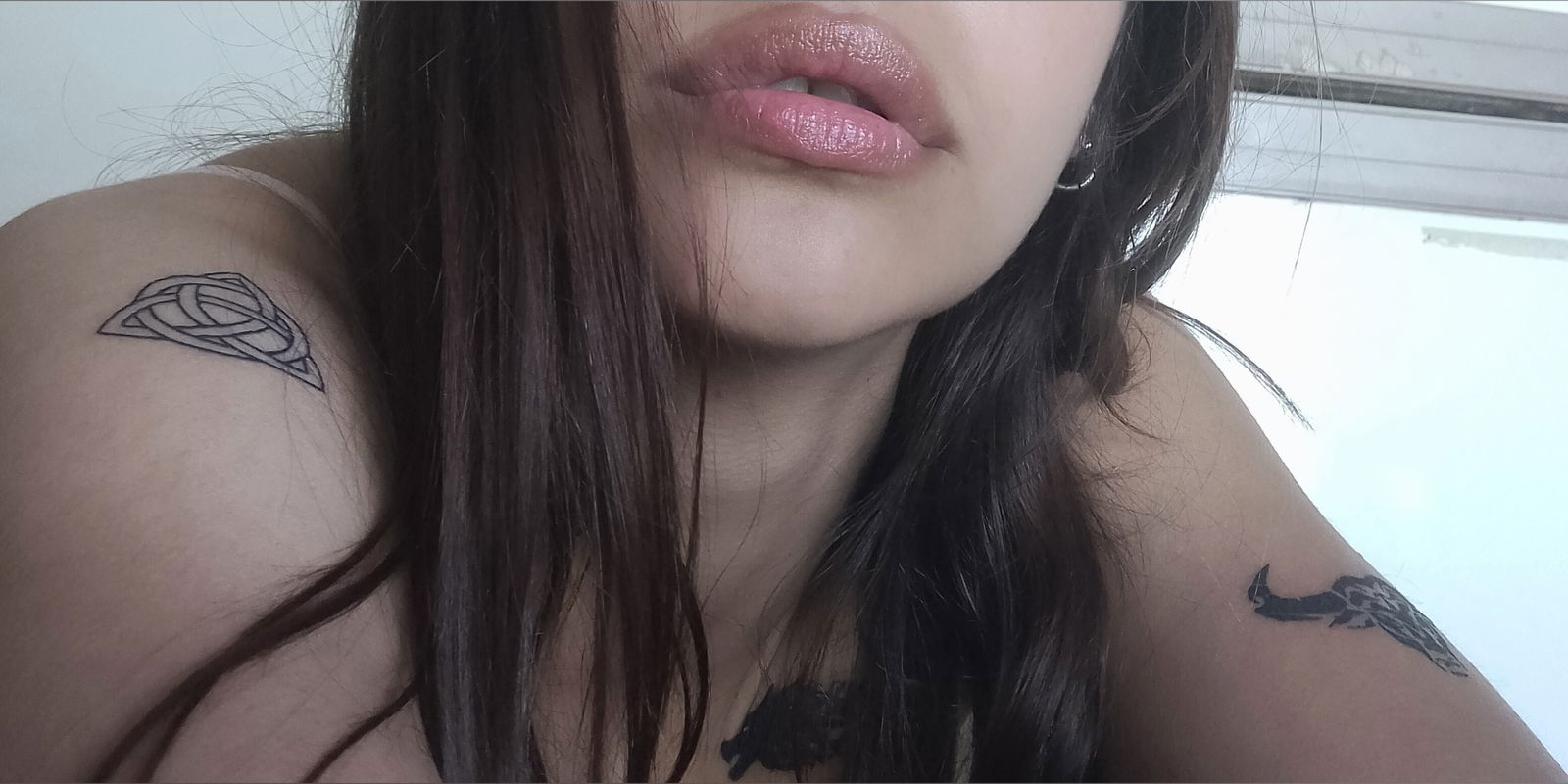 Brunette exotic😍🔥 photo