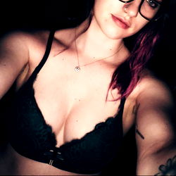 OnlyFans Model Naughty Mystic, A Canadian Instagram Sensation