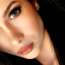 Izzy, Elegant OnlyFans Model