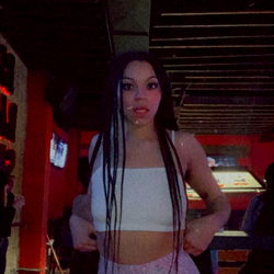 Lexa Dena, a Stylish Model in an On-the-go Outfit