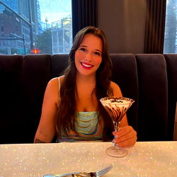 Lola's Dining Experience