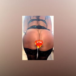 Ashleigh Renee photo