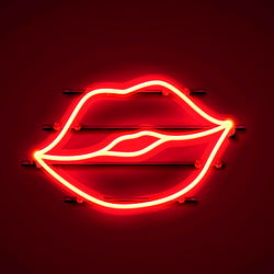 Brittany Allen photo