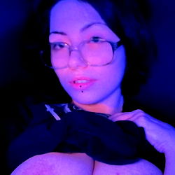 A Striking Image of a Model from CT, USA