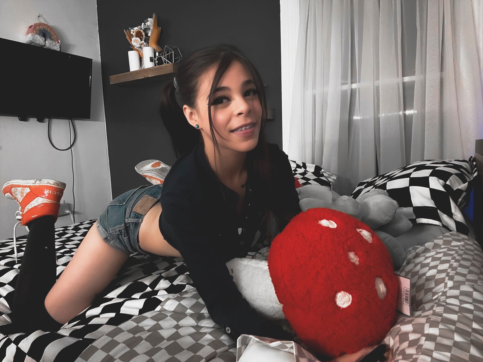 ☁️ del 🦋 (top 1.5%) photo