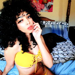 Alluring Model King Ivy Posing in Bikini