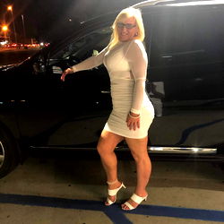 Gabispleasurs: A Fitness and Lifestyle Brand