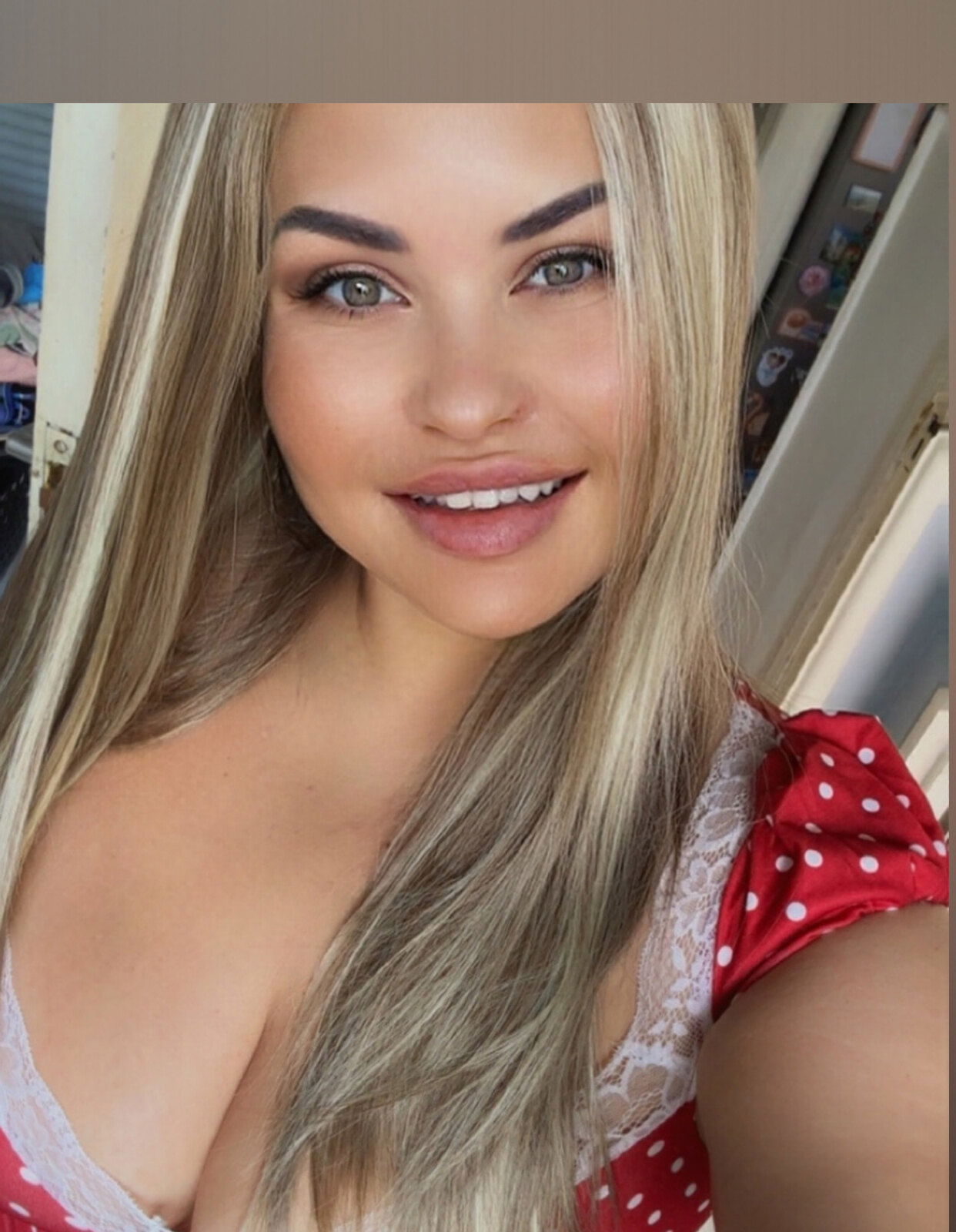 MISS ALICE 👅 photo