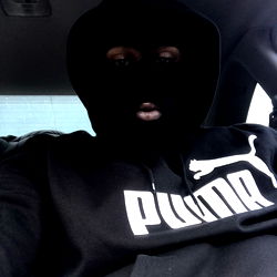 EATER 😋, Model Photo with SEO Data