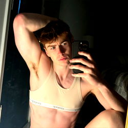 OnlyFans Model Evan Archer