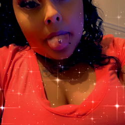 Tittylicious Model Image