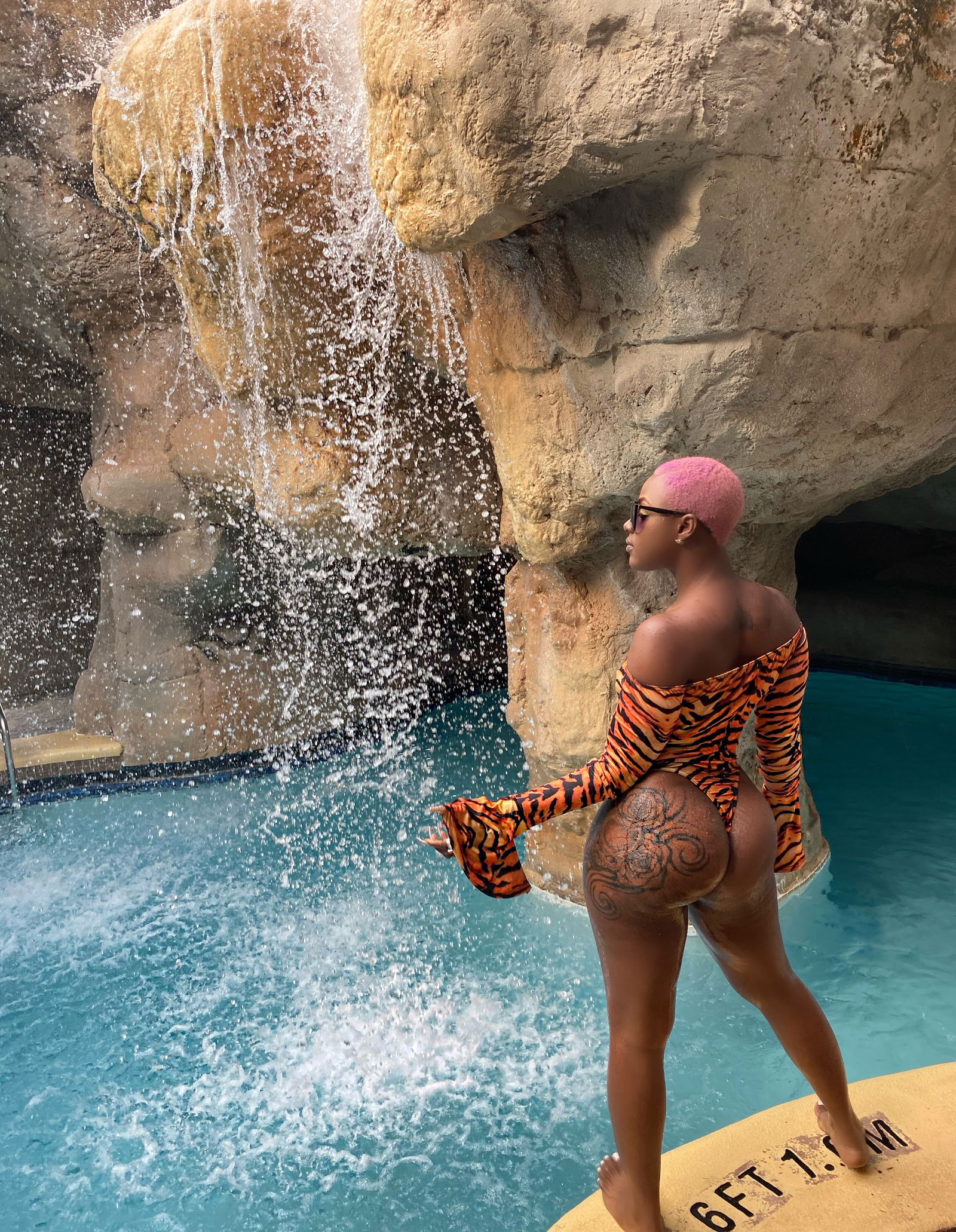 Amber Lowinskey aka MY ASS IS FAMOUS! photo