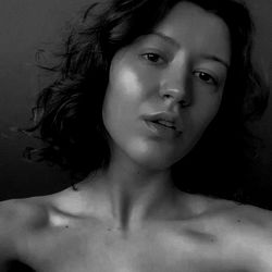 Valeriia, a Portuguese Model