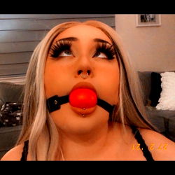 Onlyfans Model in a Playful Mood