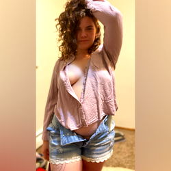 Jasi: A Model for OnlyFans