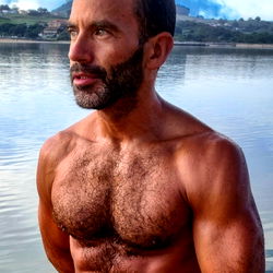 Fit and Beach-Ready J.J-RP