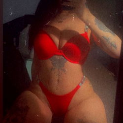 WitchyT, an OnlyFans Model - In Your Dreams or in Your Bed