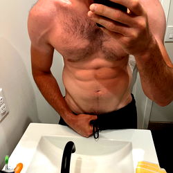 OnlyFans Model Swoshyswo in Bathroom Mirror