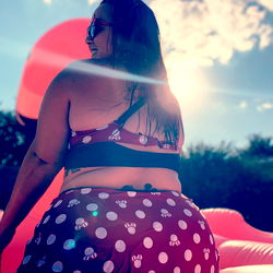 Scarlett: A Texas OnlyFans Model, Posing for Summer Fun