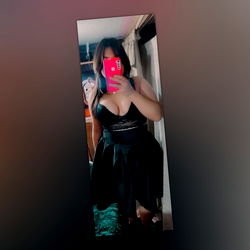 Anaid model in a dress photo on Instagram