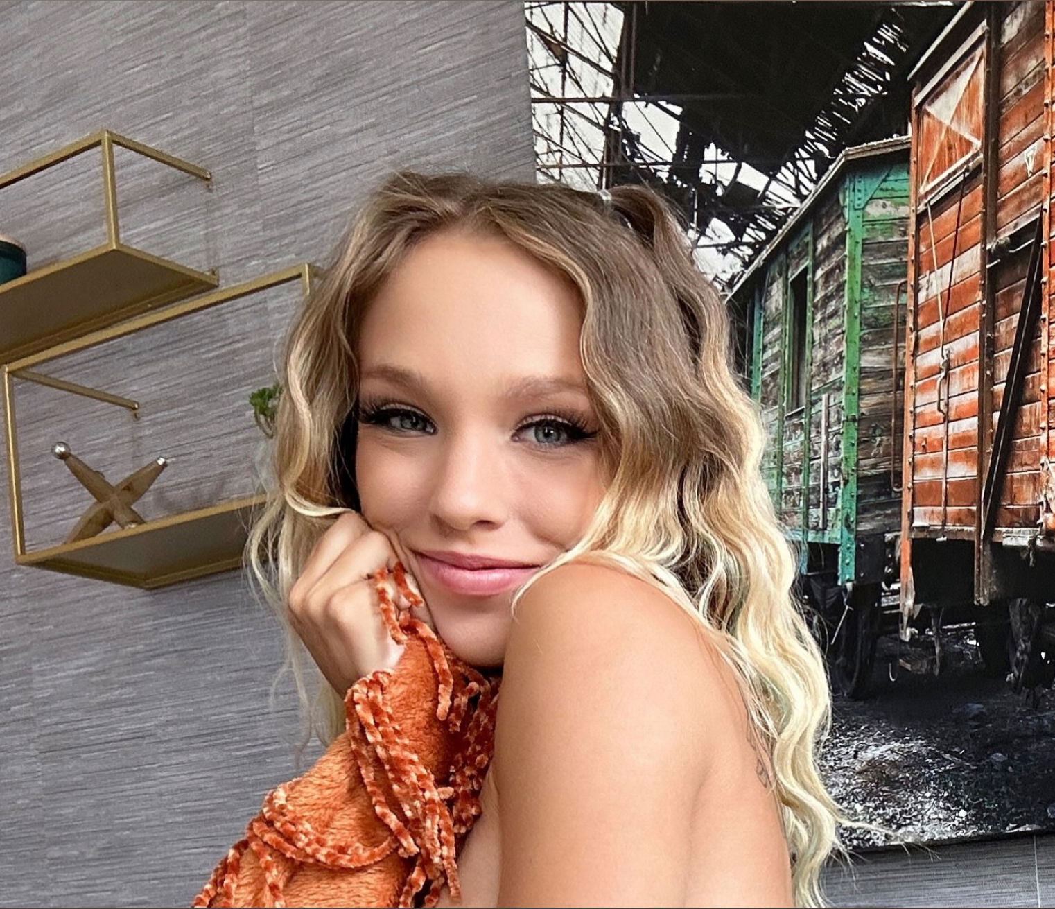 Skye Marie 🥥🌊 photo