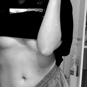 Michelleโค๏ธ photo