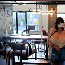 Ori (*ᴗ͈ˬᴗ͈)ꕤ*.ﾟ photo