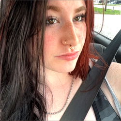 Lil Red22: Michigan Model, Ages 18, Female