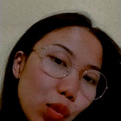 Mia, Asian Student in London - A Model for OnlyFans