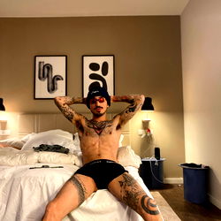 Onlyfans Model in Shirtless Pose