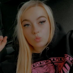 Onlyfans Model Dk in Car