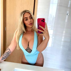 Becca Marie 😍 photo