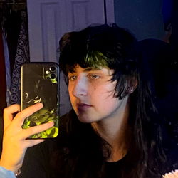 TrophyButch in a Selfie Mirror