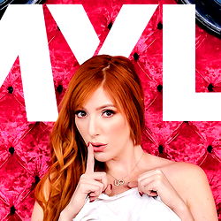 Lauren Phillips aka The Fire Bush photo