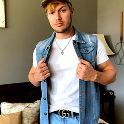 Model MichaelCass91 Striking a Casual Pose