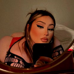 Model in Black and White Photo on OnlyFans