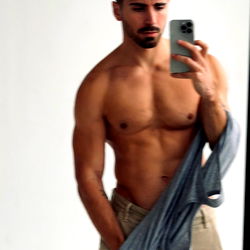 Onlyfans Model Alex: A Body to Show Off