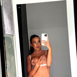 Bailey Scarlett, 24-Year-Old OnlyFans Model