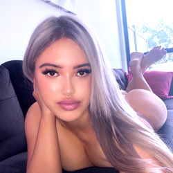 All About Ariella ♔