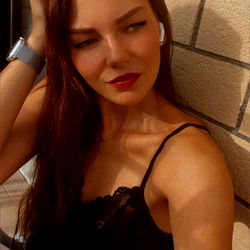 Ava Dream - Casual Outfit & Trendy Accessories on Instagram