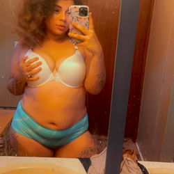 BiGSeSSy's Model Photo