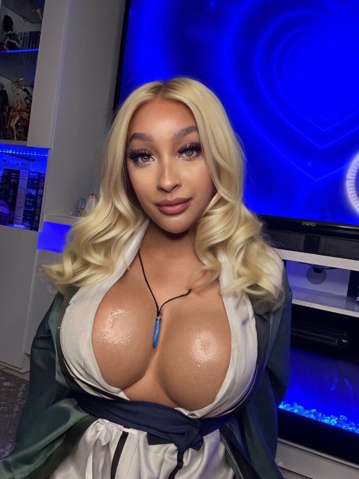 𝑮𝑶𝑫𝑫𝑬𝑺𝑺 𝑽𝑰𝑪𝑲𝑰 🧚🏽‍♀️💋 photo